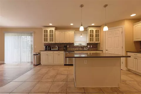 Kitchen - 2933 Hershey Rd, Erie, PA 16509 photo 5 of 5