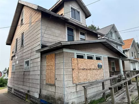 908 E 26th St E, Erie, PA 16503