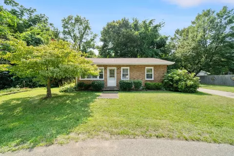 3520 Birchard Dr, Fairview, PA 16415