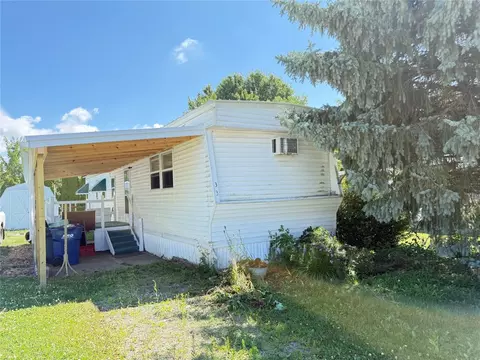 10644 W Main Rd #33, North East, PA 16428