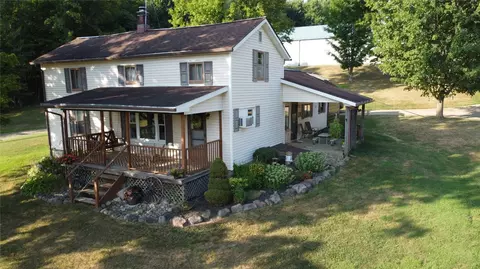 20592 Grange Center Rd, Saegertown, PA 16433