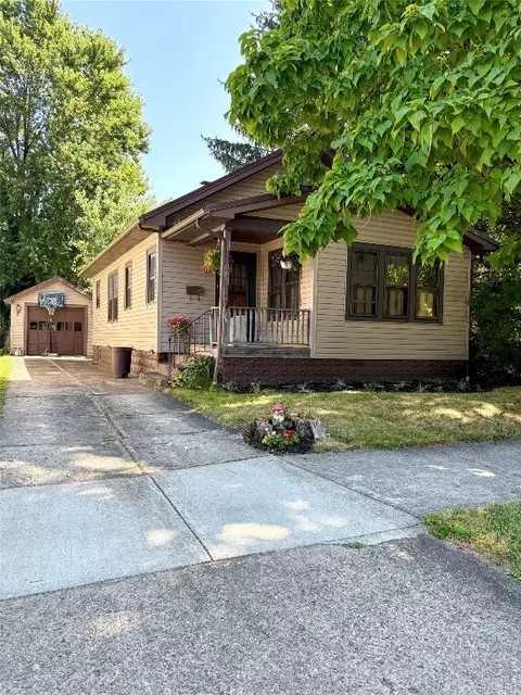 2817 Emerson Ave, Erie, PA 16508