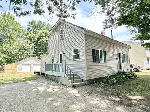 1927 Cole Dr, Millcreek, PA 16505