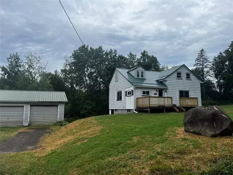12665 Troy Center Rd, Centerville, PA 16404