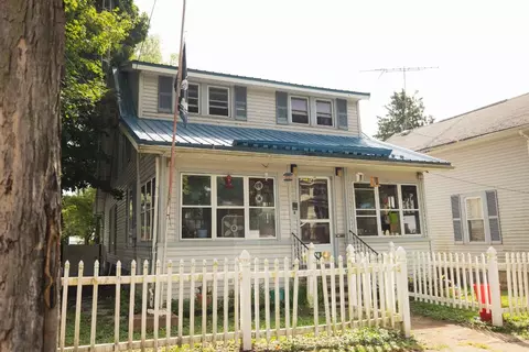 144 Wright St, Corry, PA 16407