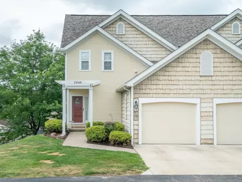 5044 E Oakridge Cir #702, Erie, PA 16509