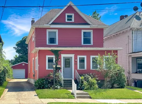 1039 W 7th St, Erie, PA 16502