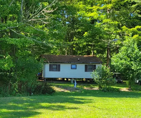8580 Rick Rd, Mckean, PA 16426