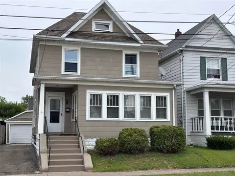 2121 Plum St, Erie, PA 16502
