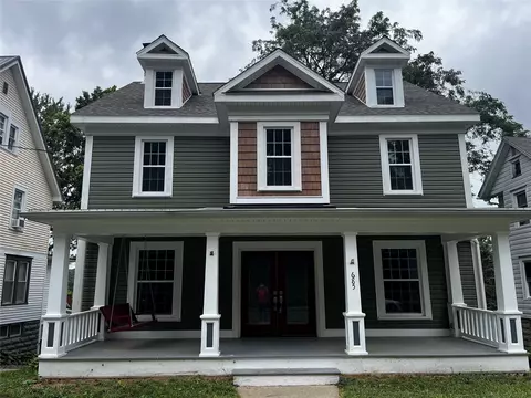 685 Chestnut St, Meadville, PA 16335