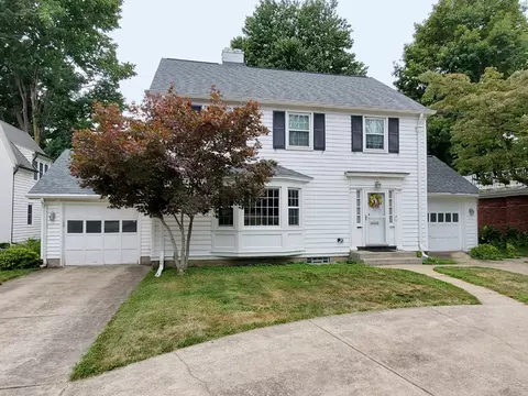 228 Cherokee Dr, Erie, PA 16505