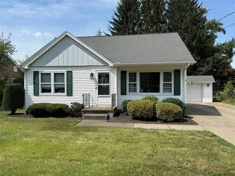 3122 W 25th St, Erie, PA 16506