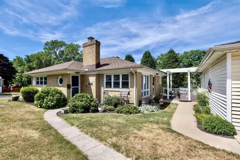 2852 Euclid Blvd, Erie, PA 16510