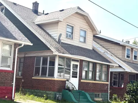2620 Van Buren Ave, Erie, PA 16503