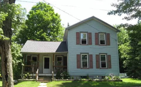 14543 S Main St, Waterford, PA 16441