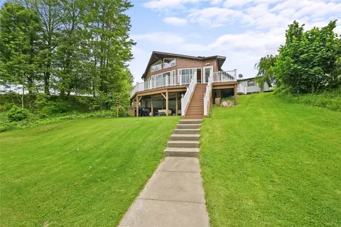5801 Platz Rd, Fairview, PA 16415