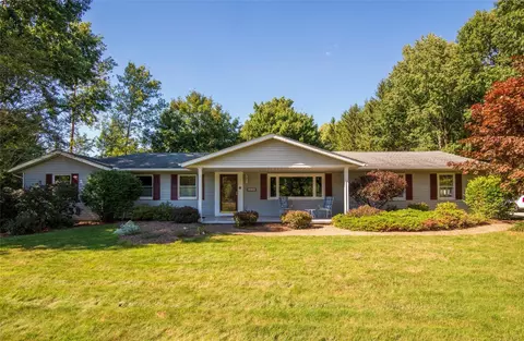 3840 Chapel Hill Dr, Erie, PA 16506