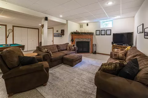 Living - 13246 Lovell Rd, Corry, PA 16407 photo 4 of 5