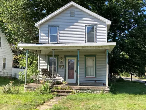 201 Franklin St, Corry, PA 16407