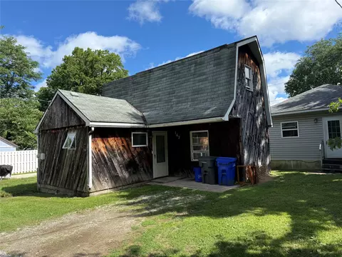 142 Kelso Dr, Erie, PA 16505
