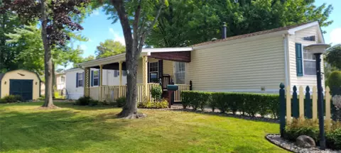 1914 Northwood Ln, Erie, PA 16509