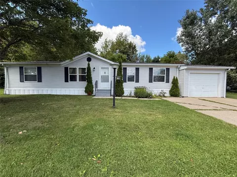 1859 Northwood Ln, Erie, PA 16509