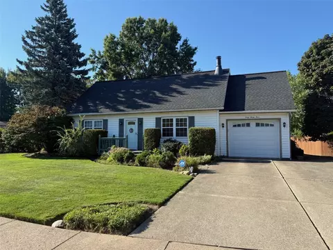 4034 Calico Dr, Erie, PA 16506