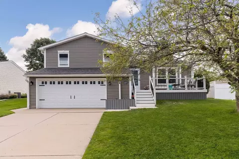 2817 W 34th St, Erie, PA 16506