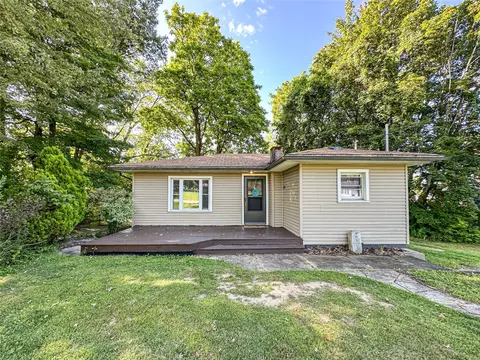 668 Russell Ave, Meadville, PA 16335