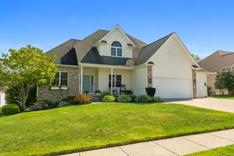 5775 Platinum Dr, Erie, PA 16509