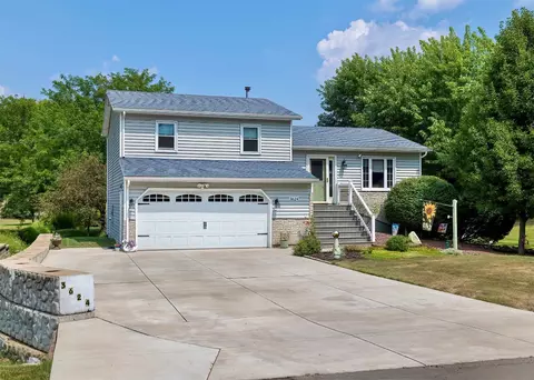 3624 Crestwood Dr, Erie, PA 16510