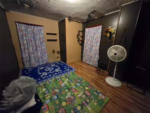 1247 Buffalo Rd, Erie, PA 16503