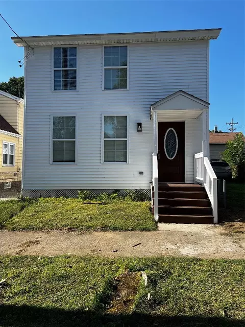 608 W 3rd St, Erie, PA 16507