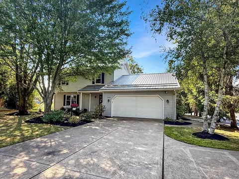 4460 Sterrettania Rd, Erie, PA 16506
