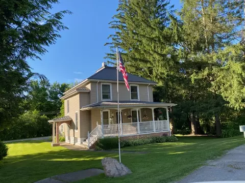 410 Center St, Conneautville, PA 16406