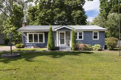 3002 Midland Dr, Millcreek, PA 16506