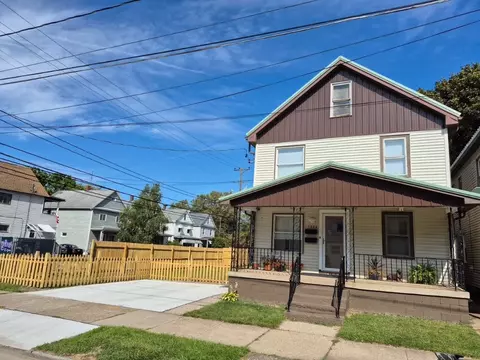 1304 E 8th St, Erie, PA 16503