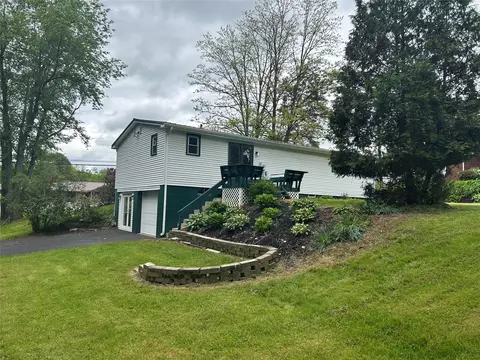 12269 St Hwy 18, Conneaut Lake, PA 16316
