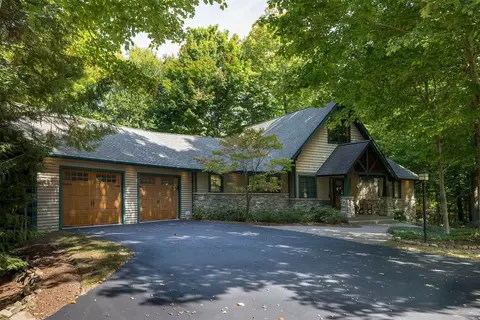 4116 Stone Creek Dr, Erie, PA 16506
