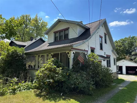 10223 Liberty Ext, Meadville, PA 16335