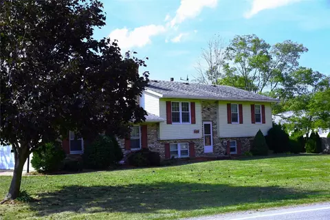 2624 Saltsman Rd, Erie, PA 16510