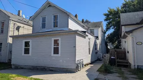 909 W 17th St, Erie, PA 16502