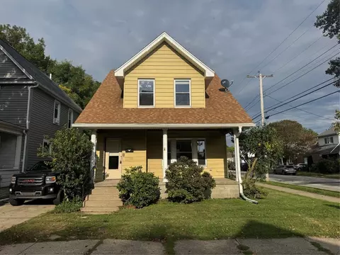 2689 Poplar St, Erie, PA 16508