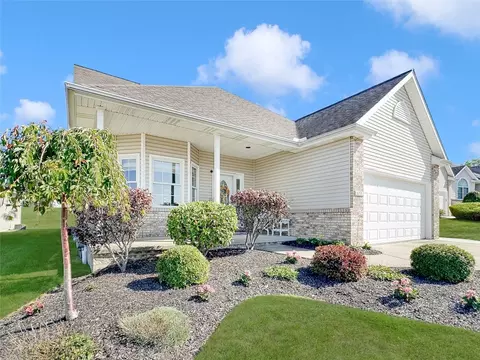 6775 Wildflower Ct, Erie, PA 16509