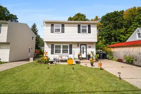 1828 Zimmerly Rd, Erie, PA 16509