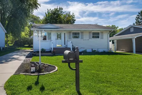 2739 E 31st St, Erie, PA 16510