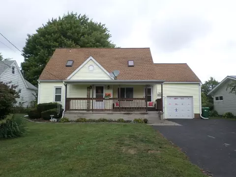 3638 Ridge Pkwy, Erie, PA 16510