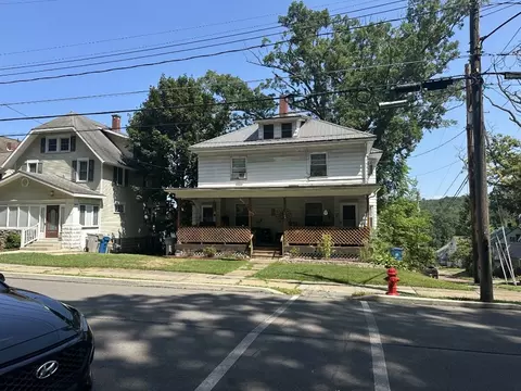 703-705 Chestnut St, Meadville, PA 16335