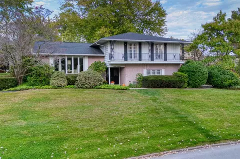 2511 Lakeside Dr, Erie, PA 16511