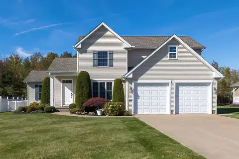 2632 N Shelby Dr, Erie, PA 16509